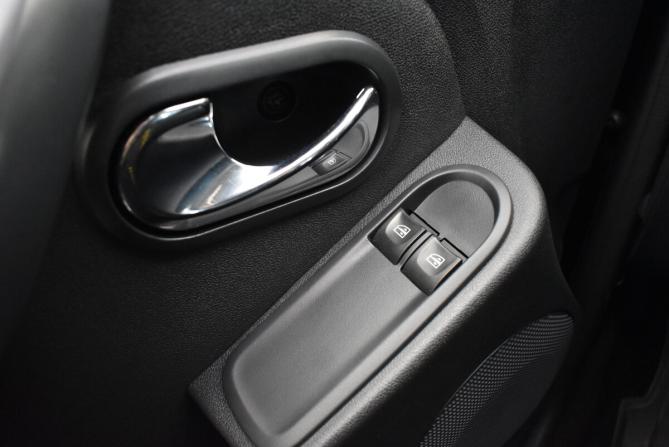 Renault Duster I Рестайлинг с пробегом 2018 года, цена 1 360 000 рублей, 131679 км, внедорожник, Автокод Объявления