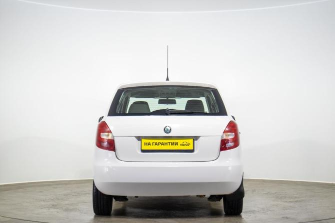 Skoda Fabia II Рестайлинг с пробегом 2011 года, цена 489 000 рублей, 210228 км, хэтчбек, Автокод Объявления