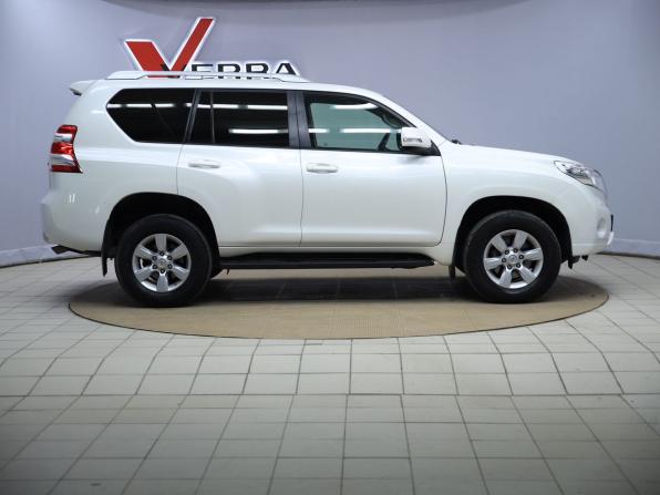 Toyota Land Cruiser Prado 150 Series Рестайлинг 1 с пробегом 2016 года, цена 3 650 000 рублей, 183180 км, внедорожник, Автокод Объявления