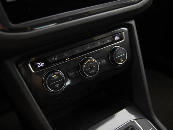 Volkswagen Tiguan II с пробегом 2020 года, цена 2 799 000 рублей, 75297 км, внедорожник, Автокод Объявления