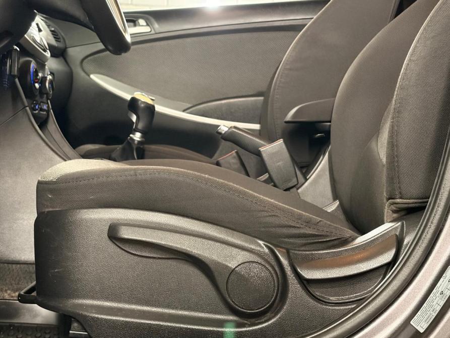 Hyundai Solaris I Екатеринбург  - изображение 11