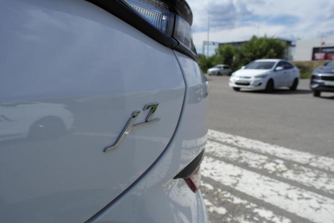JAC J7 I с пробегом 2024 года, цена 1 700 000 рублей, 2300 км, хэтчбек, Автокод Объявления