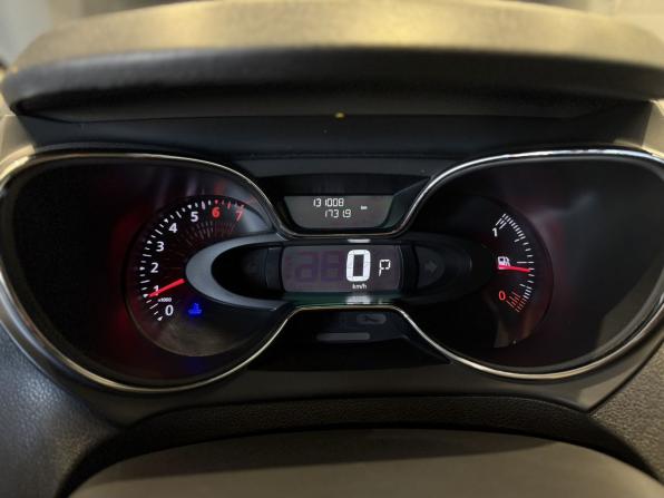 Renault Kaptur I с пробегом 2017 года, цена 1 355 000 рублей, 131008 км, внедорожник, Автокод Объявления