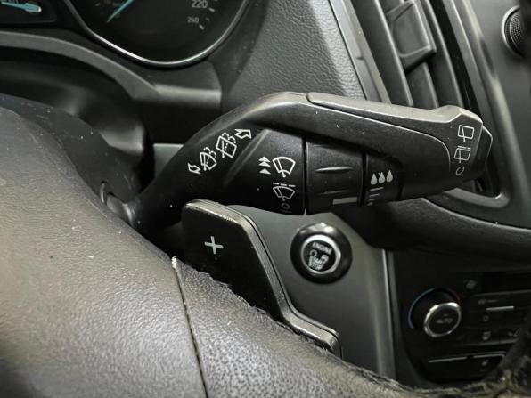 Ford Kuga II Рестайлинг с пробегом 2017 года, цена 1 500 000 рублей, 183000 км, внедорожник, Автокод Объявления