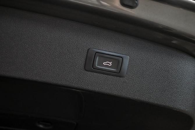 Audi A7 I (4G) с пробегом 2012 года, цена 1 980 000 рублей, 252046 км, лифтбек, Автокод Объявления