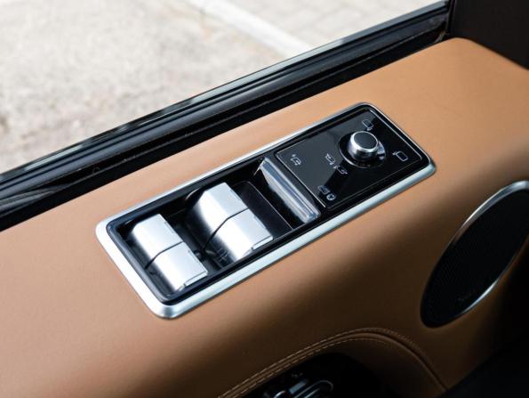 Land Rover Range Rover IV Рестайлинг с пробегом 2020 года, цена 11 400 000 рублей, 68938 км, внедорожник, Автокод Объявления