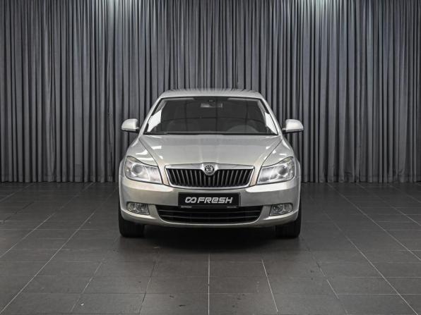 Skoda Octavia II (A5) Рестайлинг с пробегом 2011 года, цена 1 049 000 рублей, 208915 км, лифтбек, Автокод Объявления