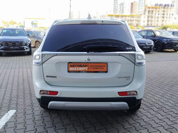 Mitsubishi Outlander III с пробегом 2014 года, цена 1 743 000 рублей, 210227 км, внедорожник, Автокод Объявления