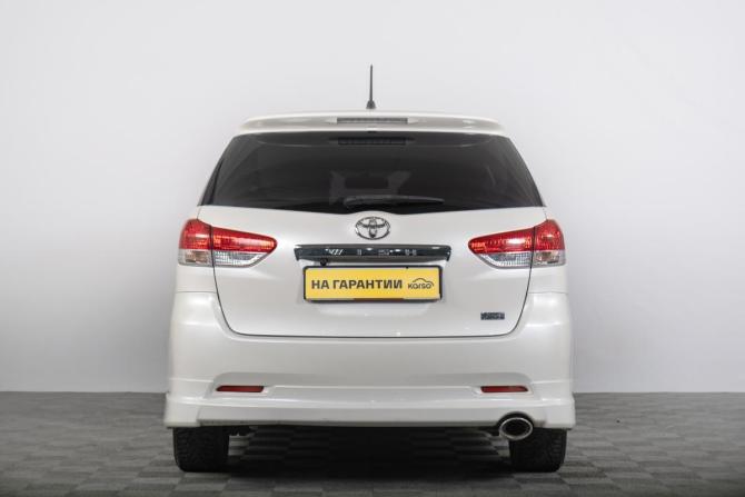 Toyota Wish II с пробегом 2011 года, цена 1 379 000 рублей, 189700 км, минивэн, Автокод Объявления
