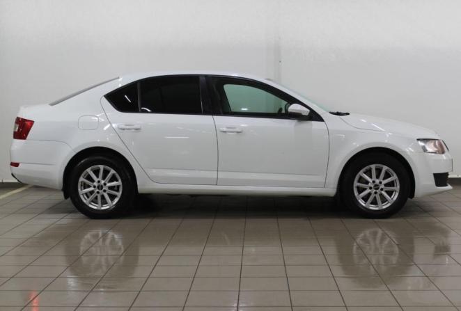 Skoda Octavia III (A7) с пробегом 2015 года, цена 1 470 000 рублей, 165153 км, лифтбек, Автокод Объявления