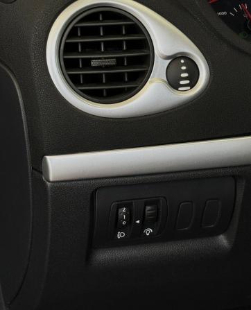 Renault Clio III Рестайлинг с пробегом 2010 года, цена 570 000 рублей, 204520 км, хэтчбек, Автокод Объявления