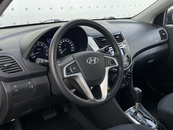 Hyundai Solaris I с пробегом 2011 года, цена 975 000 рублей, 61262 км, седан, Автокод Объявления