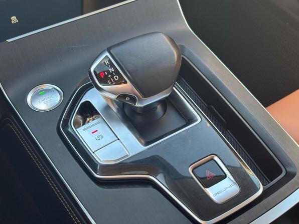 BAIC X75 с пробегом 2024 года, цена 1 855 000 рублей, 57549 км, внедорожник, Автокод Объявления