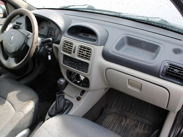 Renault Symbol I Рестайлинг с пробегом 2006 года, цена 239 000 рублей, 180000 км, седан, Автокод Объявления