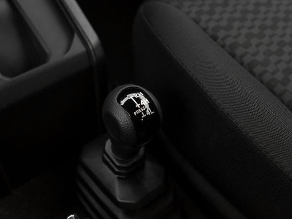 Suzuki Jimny IV с пробегом 2021 года, цена 3 580 000 рублей, 4476 км, внедорожник, Автокод Объявления