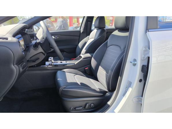 Новый Kia K3 II (China Market) Рестайлинг 2025 года, цена 2 800 000 рублей, седан, Автокод Объявления