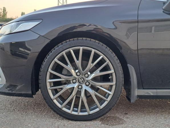 Toyota Camry VIII (XV70) Рестайлинг с пробегом 2021 года, цена 3 340 000 рублей, 27755 км, седан, Автокод Объявления