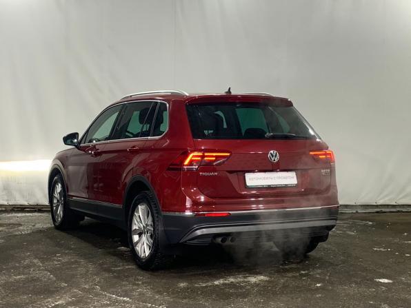 Volkswagen Tiguan II с пробегом 2017 года, цена 2 799 000 рублей, 40732 км, внедорожник, Автокод Объявления