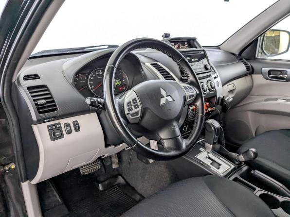 Mitsubishi Pajero Sport II Рестайлинг с пробегом 2015 года, цена 2 100 000 рублей, 153947 км, внедорожник, Автокод Объявления