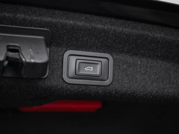 Audi A6 V (C8) с пробегом 2020 года, цена 3 599 000 рублей, 99306 км, седан, Автокод Объявления