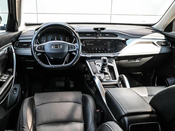 Geely Atlas Pro с пробегом 2023 года, цена 2 059 000 рублей, 67664 км, внедорожник, Автокод Объявления