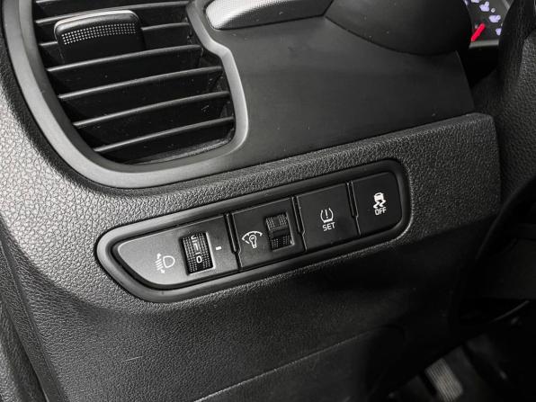 Kia Rio IV с пробегом 2019 года, цена 1 449 000 рублей, 109291 км, хэтчбек, Автокод Объявления