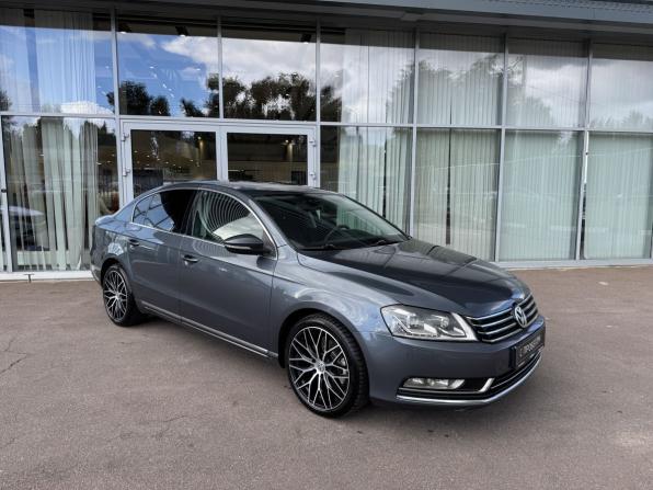 Volkswagen Passat B7 с пробегом 2012 года, цена 1 020 000 рублей, 317111 км, седан, Автокод Объявления