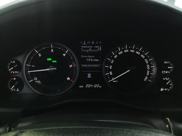 Toyota Land Cruiser 200 Series Рестайлинг 2 с пробегом 2015 года, цена 5 400 000 рублей, 204121 км, внедорожник, Автокод Объявления