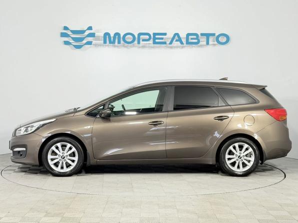 Kia Ceed II Рестайлинг с пробегом 2018 года, цена 1 390 000 рублей, 209000 км, универсал, Автокод Объявления