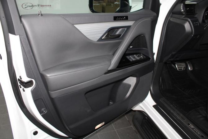 Lexus LX IV с пробегом 2022 года, цена 19 900 000 рублей, 44200 км, внедорожник, Автокод Объявления