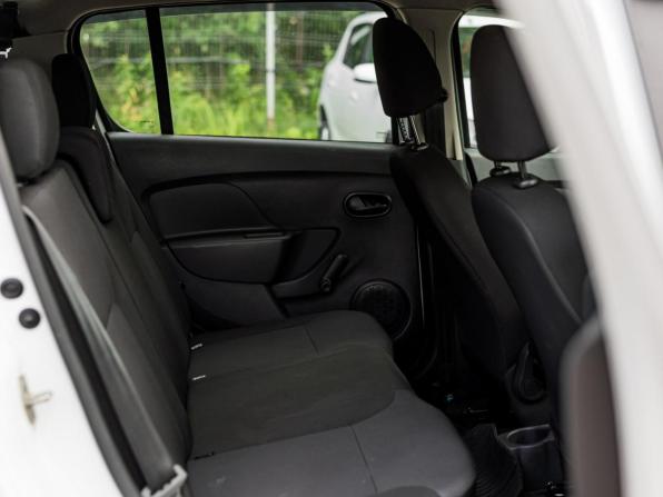 Renault Sandero II с пробегом 2018 года, цена 690 000 рублей, 115358 км, хэтчбек, Автокод Объявления