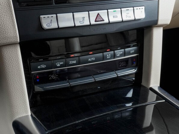 Mercedes-Benz E-Класс IV (W212 S212 C207) Рестайлинг с пробегом 2013 года, цена 2 499 000 рублей, 188677 км, седан, Автокод Объявления
