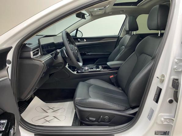 Kia K5 III с пробегом 2025 года, цена 3 149 000 рублей, 20487 км, седан, Автокод Объявления