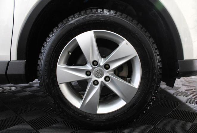 Toyota RAV4 IV (XA40) Рестайлинг с пробегом 2016 года, цена 1 850 000 рублей, 158802 км, внедорожник, Автокод Объявления