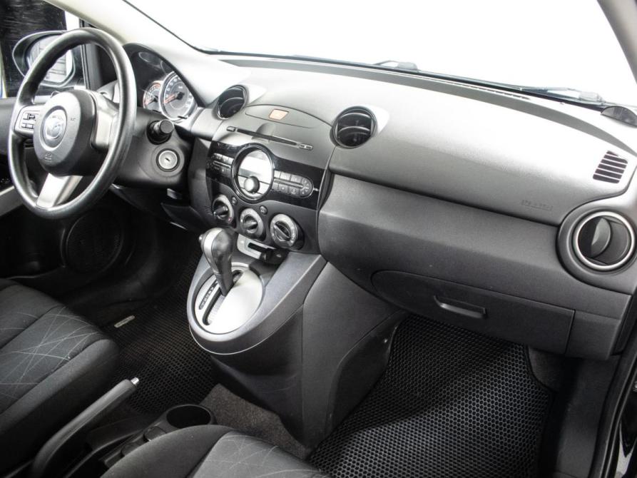 Mazda 2 II Рестайлинг (DE2) Москва  - изображение 10