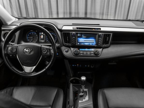 Toyota RAV4 IV (XA40) Рестайлинг с пробегом 2019 года, цена 2 350 000 рублей, 112130 км, внедорожник, Автокод Объявления