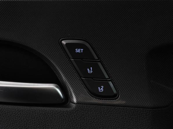 Hyundai Santa Fe IV Рестайлинг с пробегом 2022 года, цена 3 900 000 рублей, 45200 км, внедорожник, Автокод Объявления