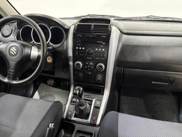 Suzuki Grand Vitara II с пробегом 2007 года, цена 690 000 рублей, 178114 км, внедорожник, Автокод Объявления