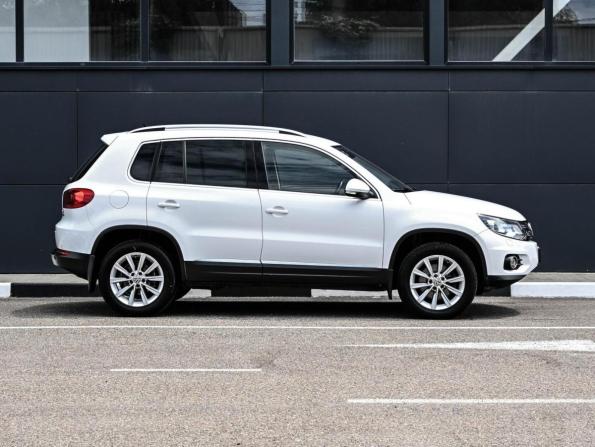 Volkswagen Tiguan I Рестайлинг с пробегом 2011 года, цена 1 699 000 рублей, 142931 км, внедорожник, Автокод Объявления