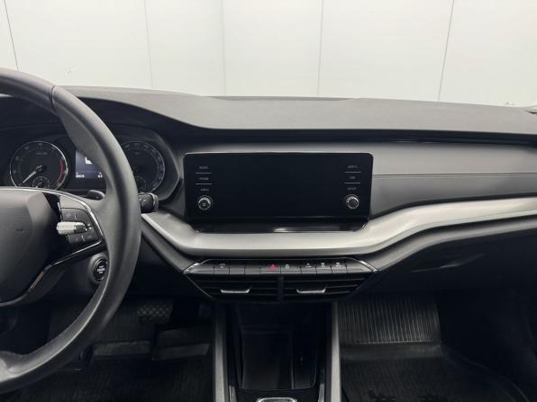 Skoda Octavia IV (A8) с пробегом 2021 года, цена 2 259 000 рублей, 89577 км, лифтбек, Автокод Объявления