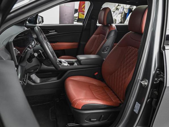 Kia Sportage V с пробегом 2024 года, цена 3 654 000 рублей, 37768 км, внедорожник, Автокод Объявления