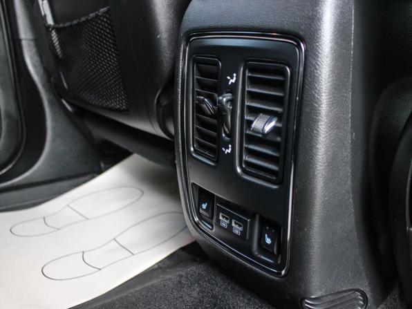 Jeep Grand Cherokee IV (WK2) Рестайлинг с пробегом 2013 года, цена 2 102 500 рублей, 199044 км, внедорожник, Автокод Объявления