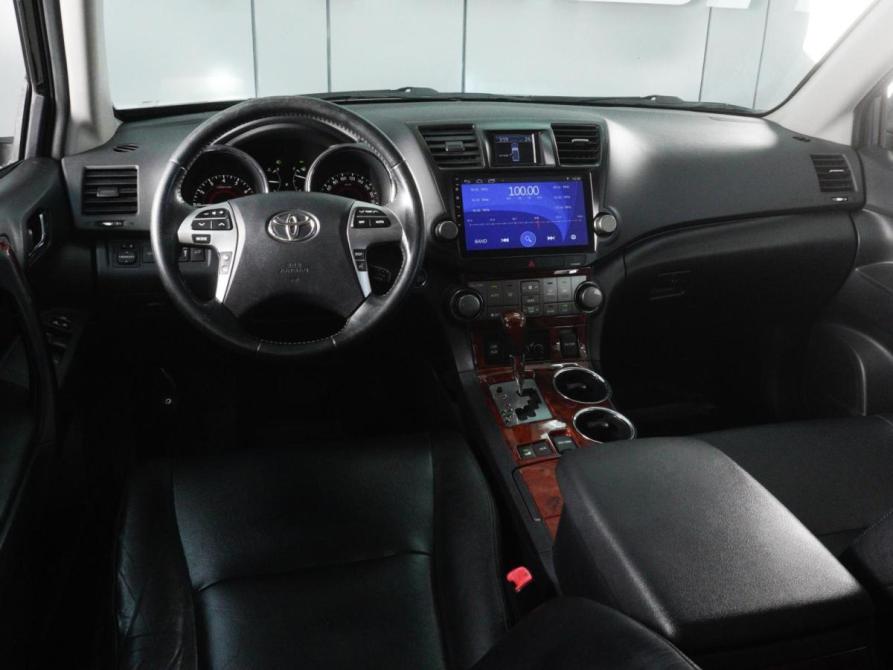 Toyota Highlander II (XU40) Рестайлинг Минеральные Воды  - изображение 6