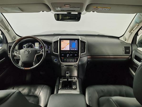 Toyota Land Cruiser 200 Series Рестайлинг 2 с пробегом 2018 года, цена 5 599 000 рублей, 230179 км, внедорожник, Автокод Объявления