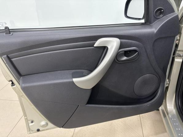 Renault Sandero I с пробегом 2012 года, цена 700 000 рублей, 74318 км, хэтчбек, Автокод Объявления