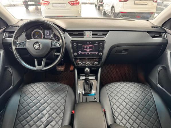 Skoda Octavia III (A7) Рестайлинг с пробегом 2018 года, цена 1 428 000 рублей, 225649 км, лифтбек, Автокод Объявления