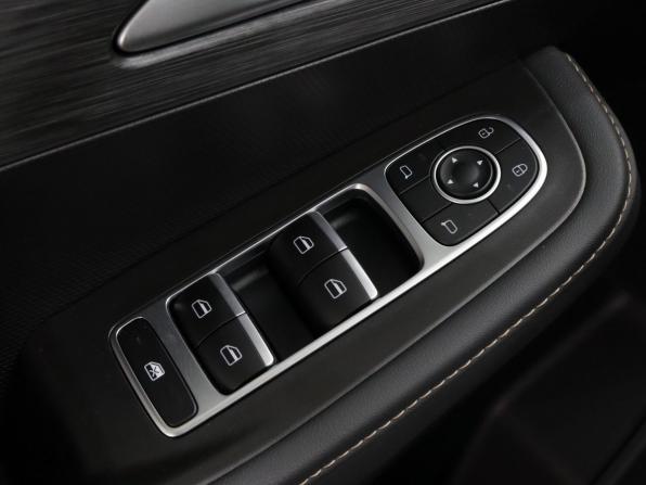 Omoda C5 I Рестайлинг с пробегом 2024 года, цена 2 010 000 рублей, 4880 км, внедорожник, Автокод Объявления