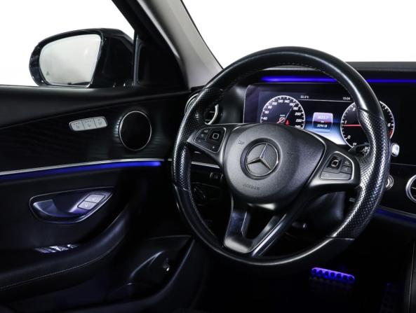 Mercedes-Benz E-Класс V (W213 S213 C238) с пробегом 2017 года, цена 2 190 000 рублей, 329086 км, универсал, Автокод Объявления