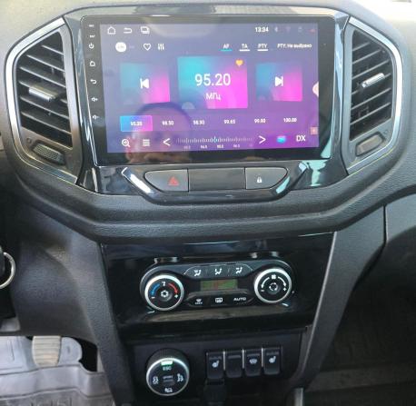 Lada (ВАЗ) XRAY I с пробегом 2018 года, цена 1 049 000 рублей, 90000 км, хэтчбек, Автокод Объявления