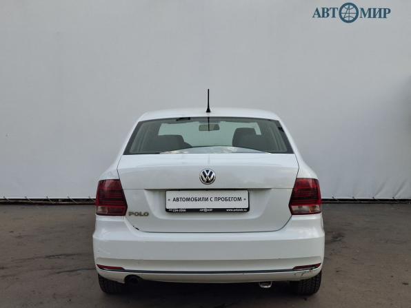 Volkswagen Polo V Рестайлинг с пробегом 2016 года, цена 1 000 000 рублей, 66944 км, седан, Автокод Объявления